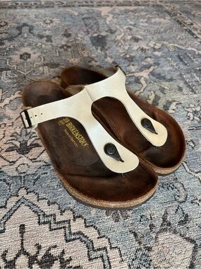 Birkenstock Ivory Gizeh Leather Thong Sandals